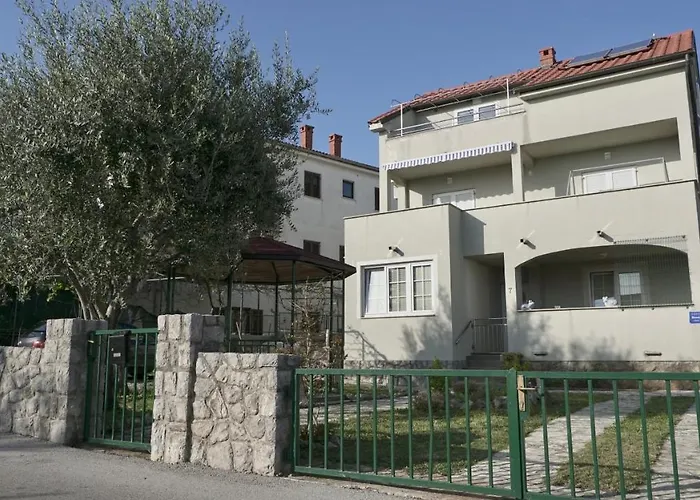 Apartments Bestak